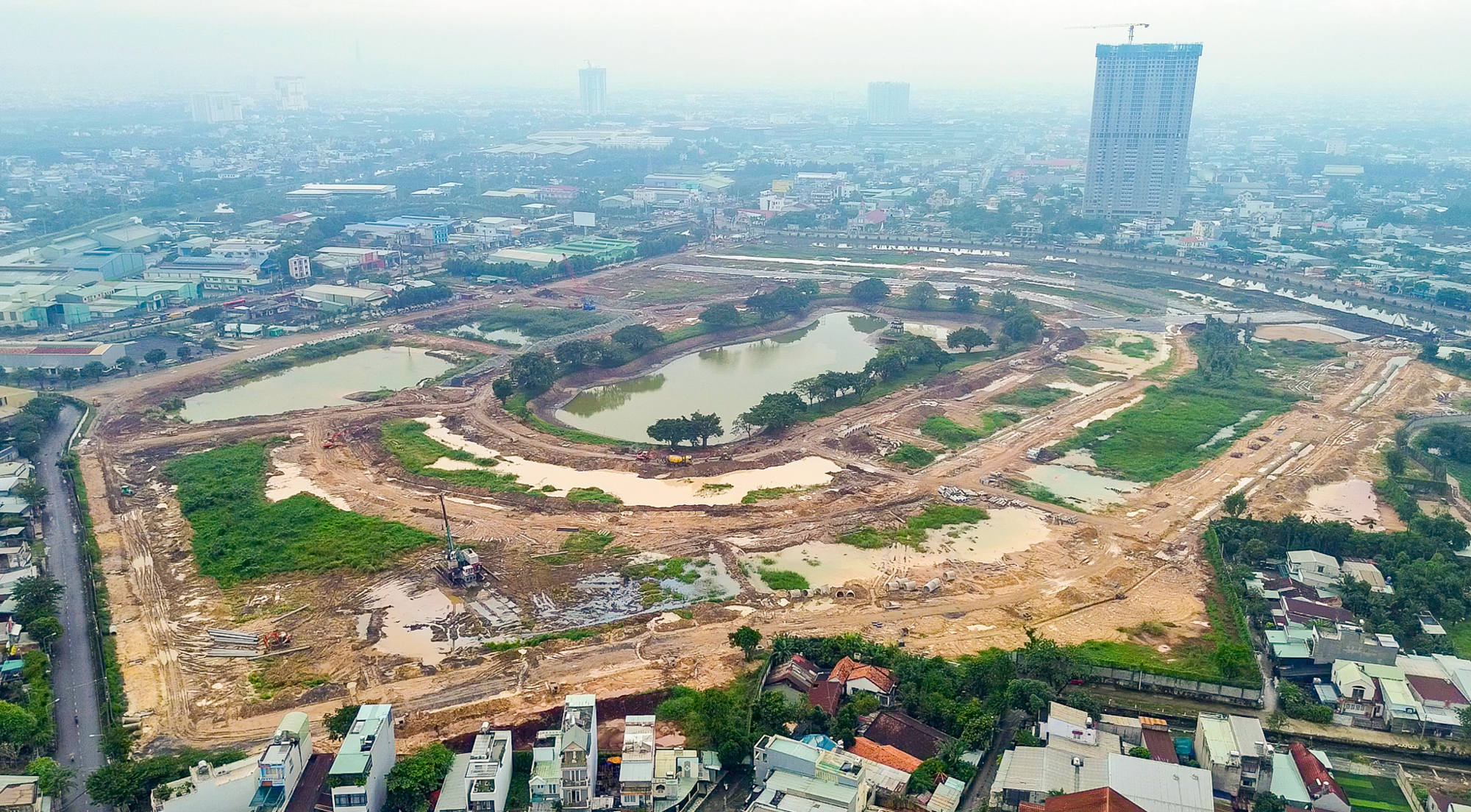 To&agrave;n cảnh dự &aacute;n một tỷ USD "Hồ Gươm Xanh" bỏ hoang hơn 20 năm nay c&oacute; diễn biến mới- Ảnh 1.