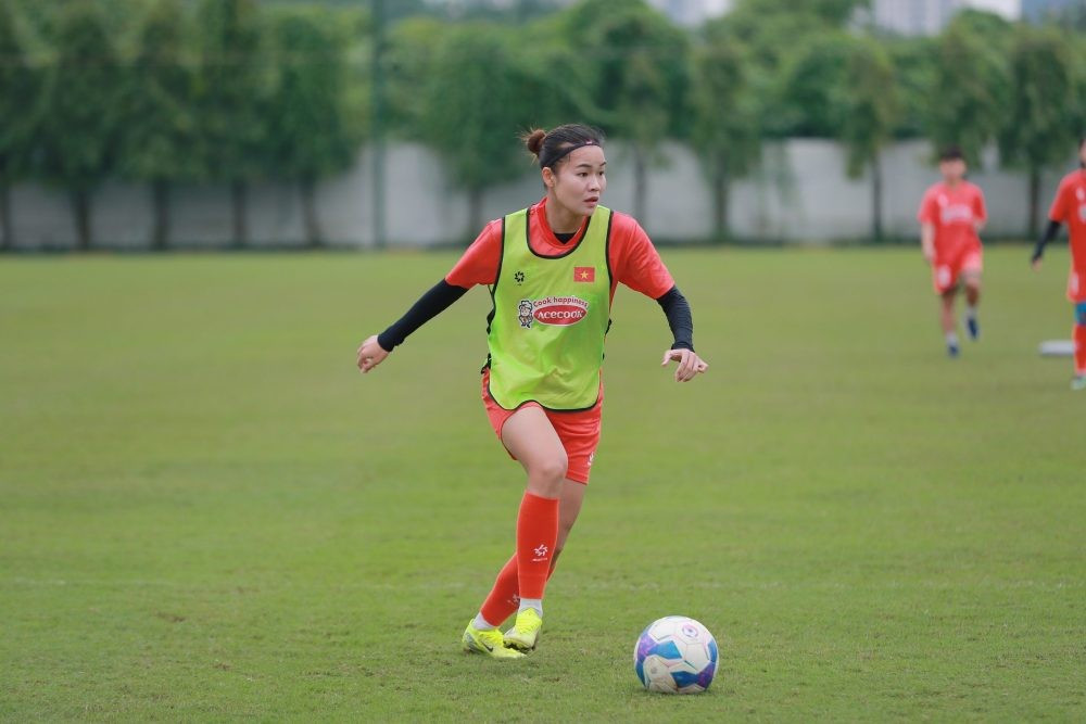 'Hot girl' tuyển nữ Việt Nam Trần Thị Duyên khát khao được góp mặt tại SEA Games 33- Ảnh 2.