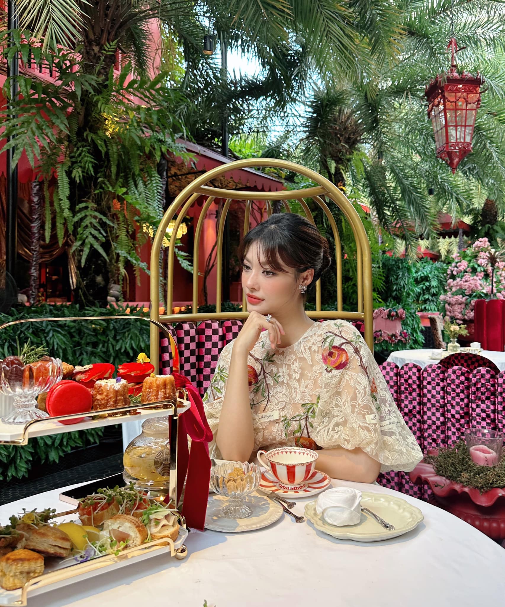 Kiều Loan, Ngọc Loan cứ sống thế này sao?- Ảnh 2. Kiều Loan, Ngọc Loan cứ sống thế này sao?- Ảnh 2.