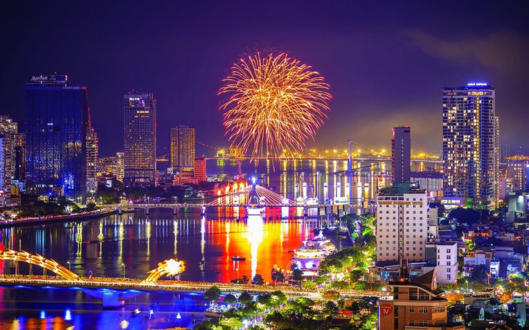 UOB nâng dự báo tăng trưởng GDP của Việt Nam năm 2025 lên 7,7%- Ảnh 2.