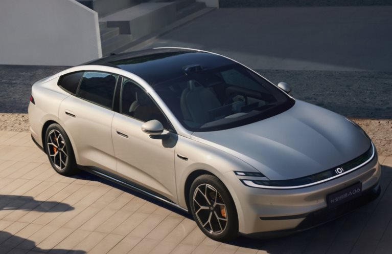 Hãng xe xây nhà máy tại Việt Nam vừa ra mắt mẫu xe điện đi 2.120 km: Sạc nhanh chỉ trong 12 phút, giá khởi điểm hơn 400 triệu đồng- Ảnh 1. Hãng xe xây nhà máy tại Việt Nam vừa ra mắt mẫu xe điện đi 2.120 km: Sạc nhanh chỉ trong 12 phút, giá khởi điểm hơn 400 triệu đồng- Ảnh 1.