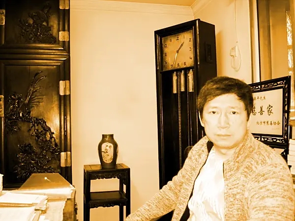 Thừa kế 99.000 tỷ đồng từ vợ đại gia hơn 38 tuổi, người đ&agrave;n &ocirc;ng h&agrave;o ph&oacute;ng cho 