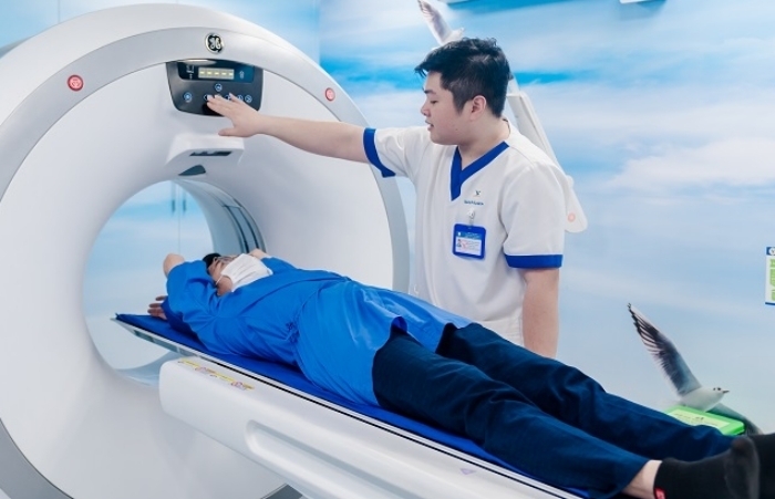 Đau vai đi khám, thanh niên 27 tuổi phát hiện bị đột quỵ- Ảnh 1.