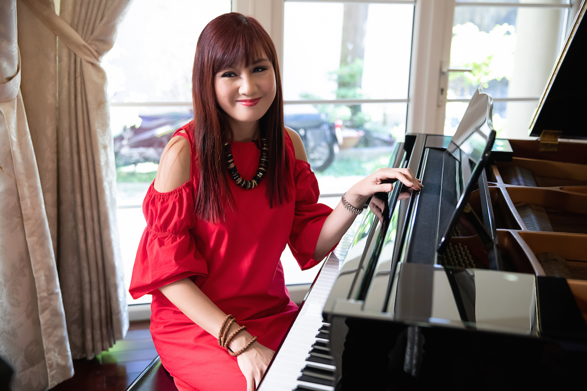 Nữ diễn viên ở biệt thự 800m2 TP. HCM: Hủy hôn sát ngày cưới, tai nạn “nát mặt” vẫn được đại gia theo đuổi- Ảnh 2. Nữ diễn viên ở biệt thự 800m2 TP. HCM: Hủy hôn sát ngày cưới, tai nạn “nát mặt” vẫn được đại gia theo đuổi- Ảnh 2.