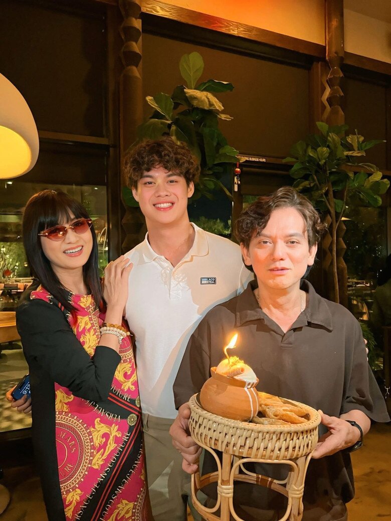 Nữ diễn viên ở biệt thự 800m2 TP. HCM: Hủy hôn sát ngày cưới, tai nạn “nát mặt” vẫn được đại gia theo đuổi- Ảnh 3. Nữ diễn viên ở biệt thự 800m2 TP. HCM: Hủy hôn sát ngày cưới, tai nạn “nát mặt” vẫn được đại gia theo đuổi- Ảnh 3.