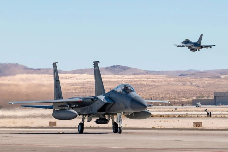 Xúc tiến hợp đồng F-15 để thay thế Su-35- Ảnh 1.