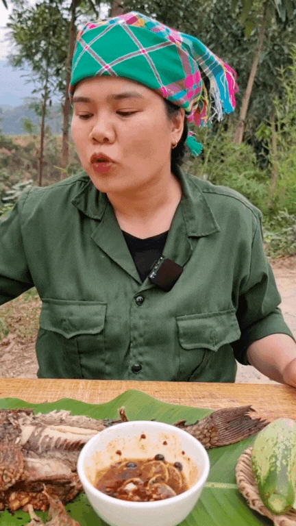 "Thủy quái thời tiền sử" được hội Tiktoker rần rần mukbang gây sốt cộng đồng mạng- Ảnh 22. "Thủy quái thời tiền sử" được hội Tiktoker rần rần mukbang gây sốt cộng đồng mạng- Ảnh 22.