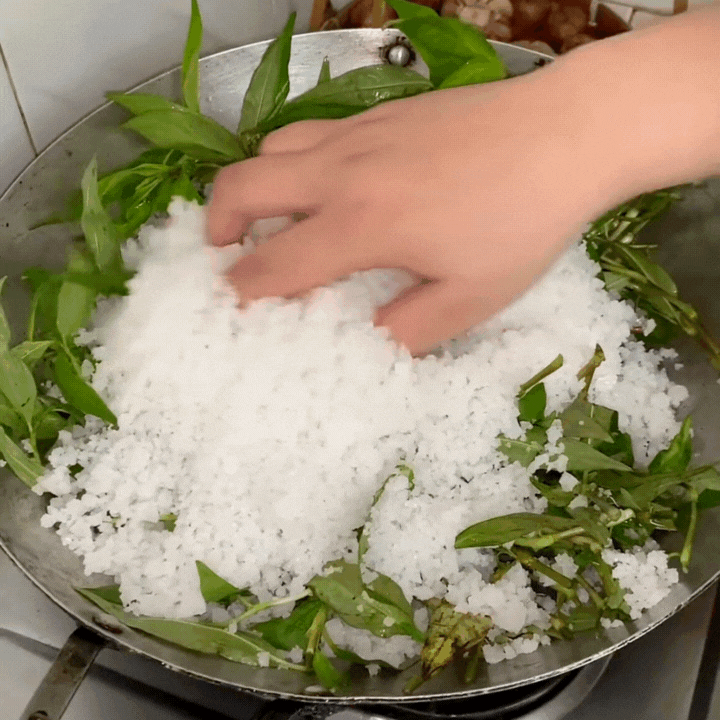 "Thủy quái thời tiền sử" được hội Tiktoker rần rần mukbang gây sốt cộng đồng mạng- Ảnh 7. "Thủy quái thời tiền sử" được hội Tiktoker rần rần mukbang gây sốt cộng đồng mạng- Ảnh 7.