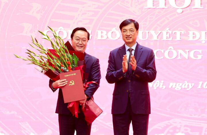 Ông Nguyễn Đức Trung được giới thiệu để bầu làm Chủ tịch UBND TP Hà Nội- Ảnh 1.