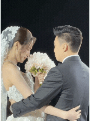 "Chào em, vợ yêu xinh đẹp của anh" - Trọn vẹn lời thề nguyện của Viết Vương dành cho Đỗ Hà- Ảnh 1. "Chào em, vợ yêu xinh đẹp của anh" - Trọn vẹn lời thề nguyện của Viết Vương dành cho Đỗ Hà- Ảnh 1.