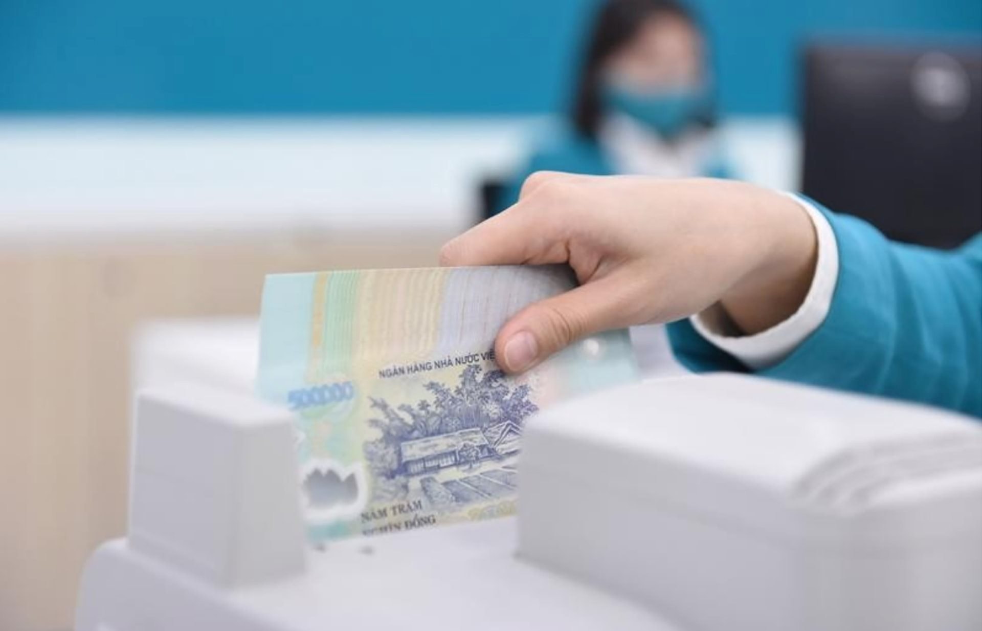 Tin vui: Chính thức tăng lương tối thiểu vùng từ năm sau- Ảnh 1.