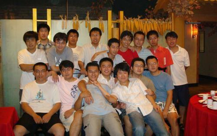 Bỏ về trước để trốn 