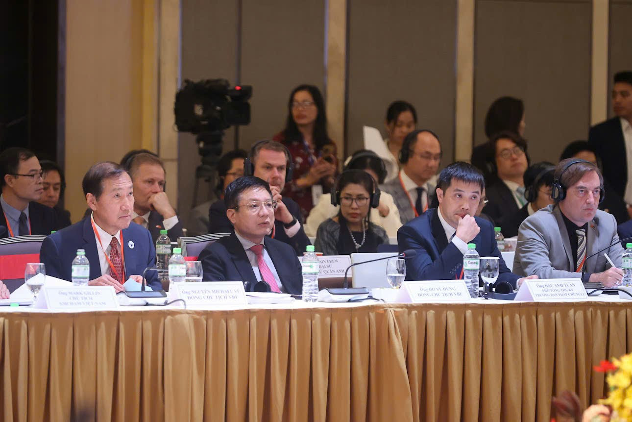 Thủ tướng: Kinh tế Việt Nam đủ sức chống chịu trước các cú sốc - Ảnh 3.