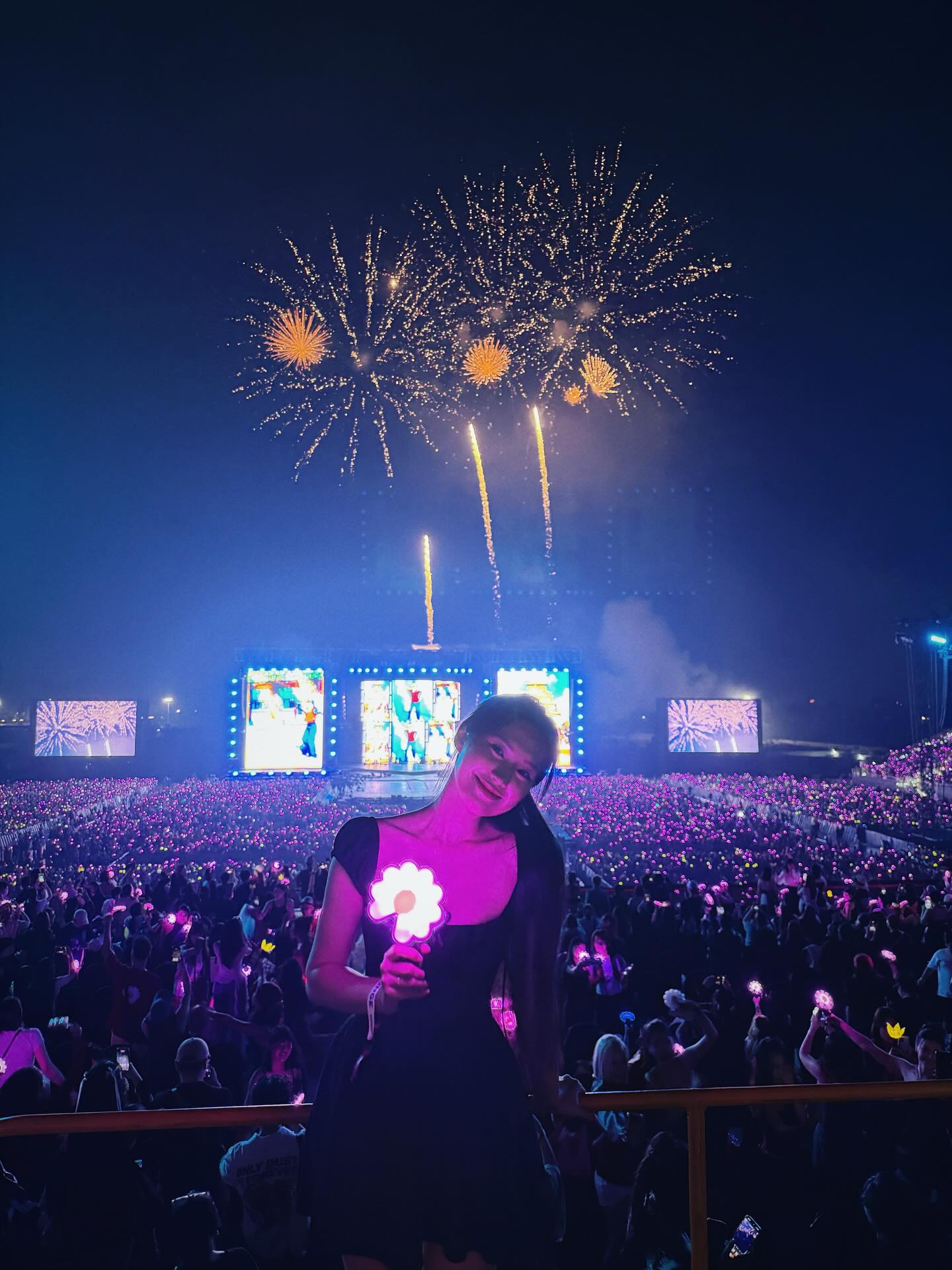 Các anh chồng có đồng cảm với Văn Hậu-Đức Chinh: Đu concert G-Dragon là phụ, phục vụ vợ đẹp 