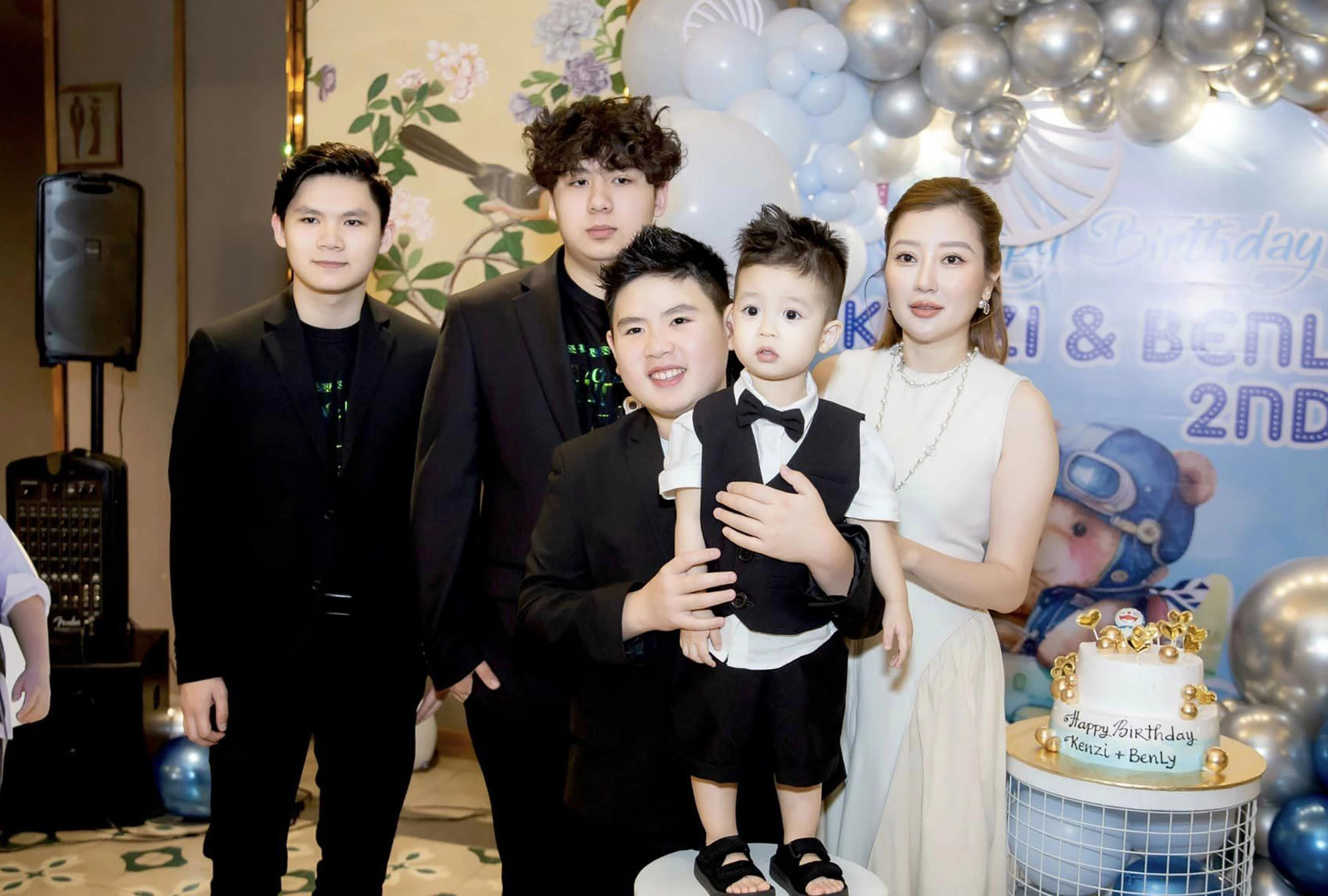 Nam ca sĩ sở hữu biệt thự 2.000 m2 ở Mỹ và Việt Nam: Ngoài 50 hôn nhân viên mãn bên vợ kém 17 tuổi- Ảnh 5.