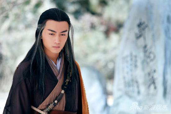 Tiêu Phong bại dưới tay Vô Danh Thần Tăng, đổi thành Dương Quá liệu có cơ thắng? Chỉ cần so 1 điểm là rõ- Ảnh 2.