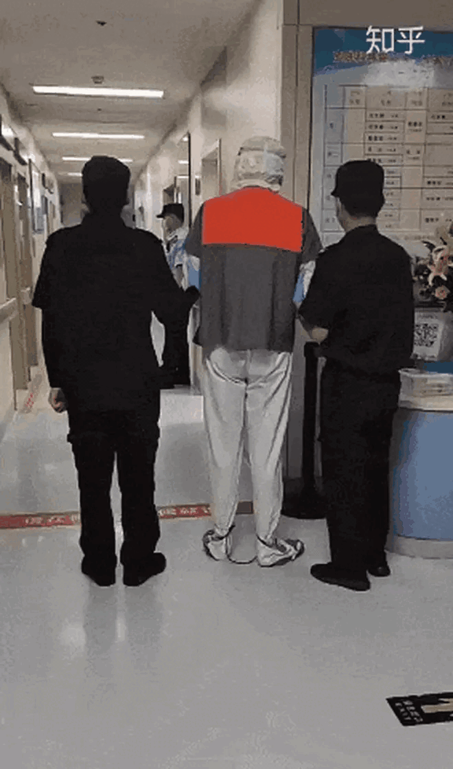 Rầm rộ tin đồn Ngô Diệc Phàm tử vong trong tù- Ảnh 2. Rầm rộ tin đồn Ngô Diệc Phàm tử vong trong tù- Ảnh 2.