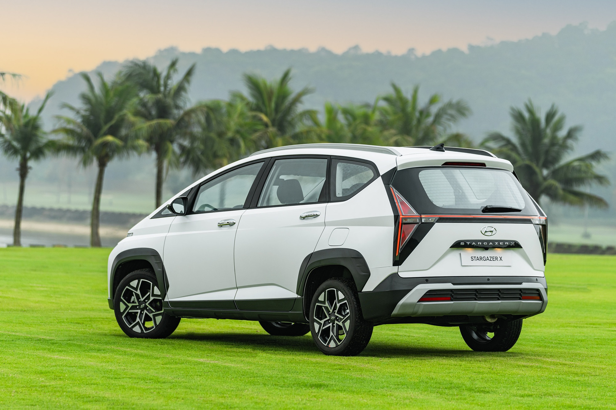 MPV ồ ạt v&agrave;o Việt Nam, Hyundai Stargazer đang đứng ở đ&acirc;u?- Ảnh 5.