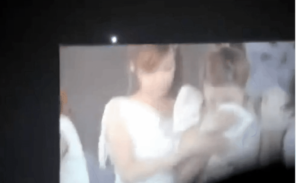 Ca sĩ ngất xỉu trên sân khấu: HyunA giảm cân đến bất tỉnh, Jisoo gục ngã khiến fan thót tim- Ảnh 6.