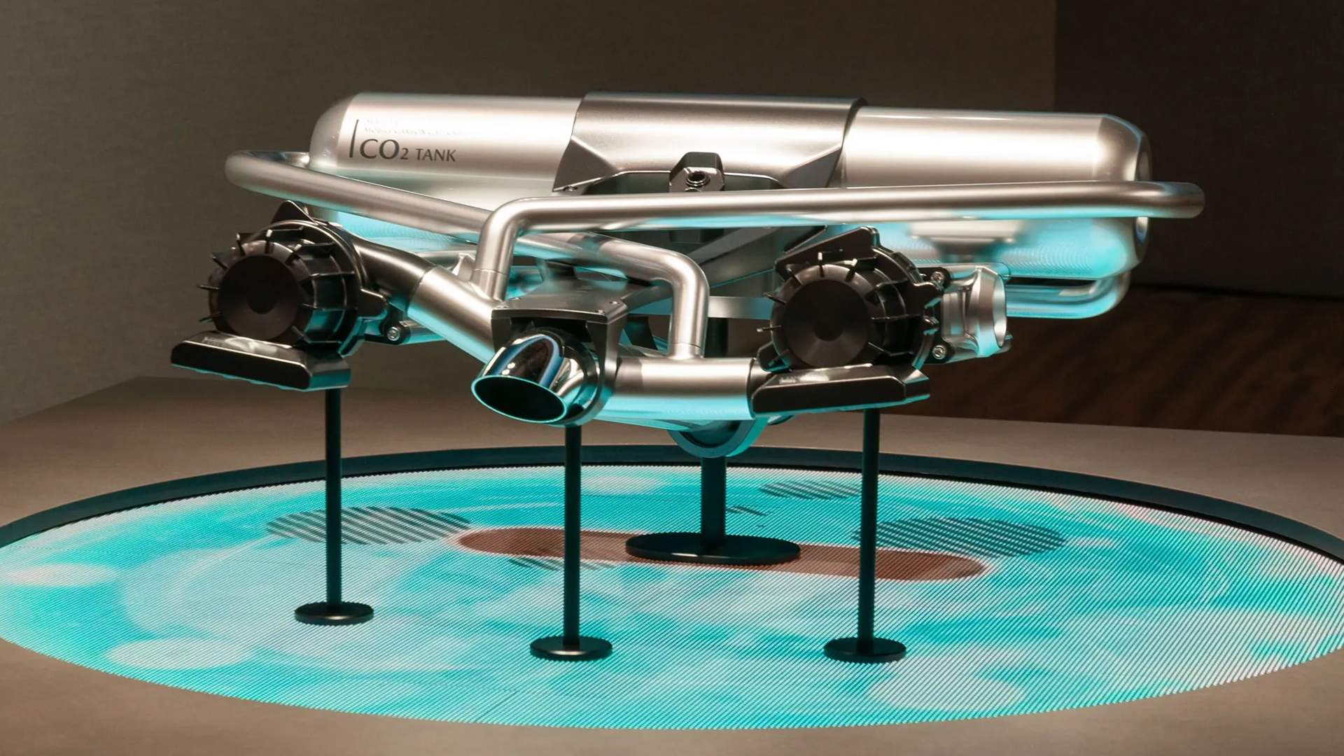 Kỹ sư Mazda vẽ ra một động cơ "khoa học viễn tưởng": chạy bằng nhiên liệu từ tảo, phát thải âm- Ảnh 3.