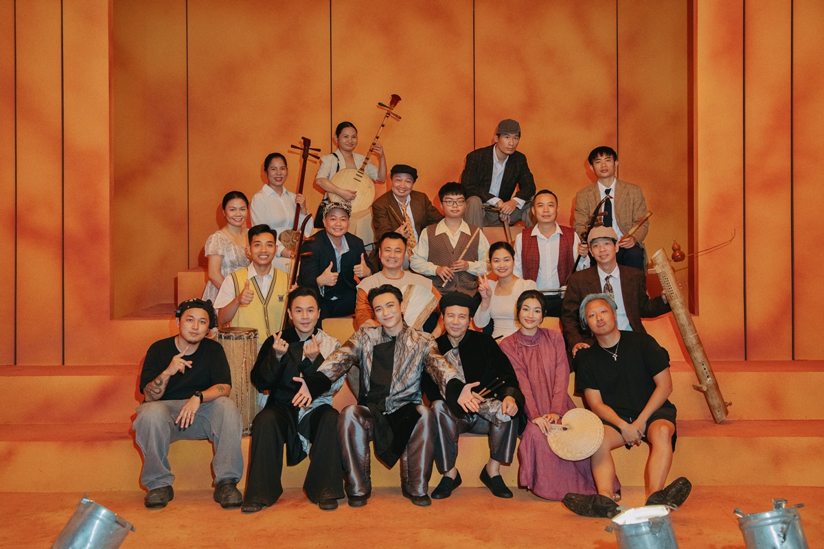 NSND Huỳnh Tú, NSND Tự Long góp mặt trong MV của SOOBIN- Ảnh 7.