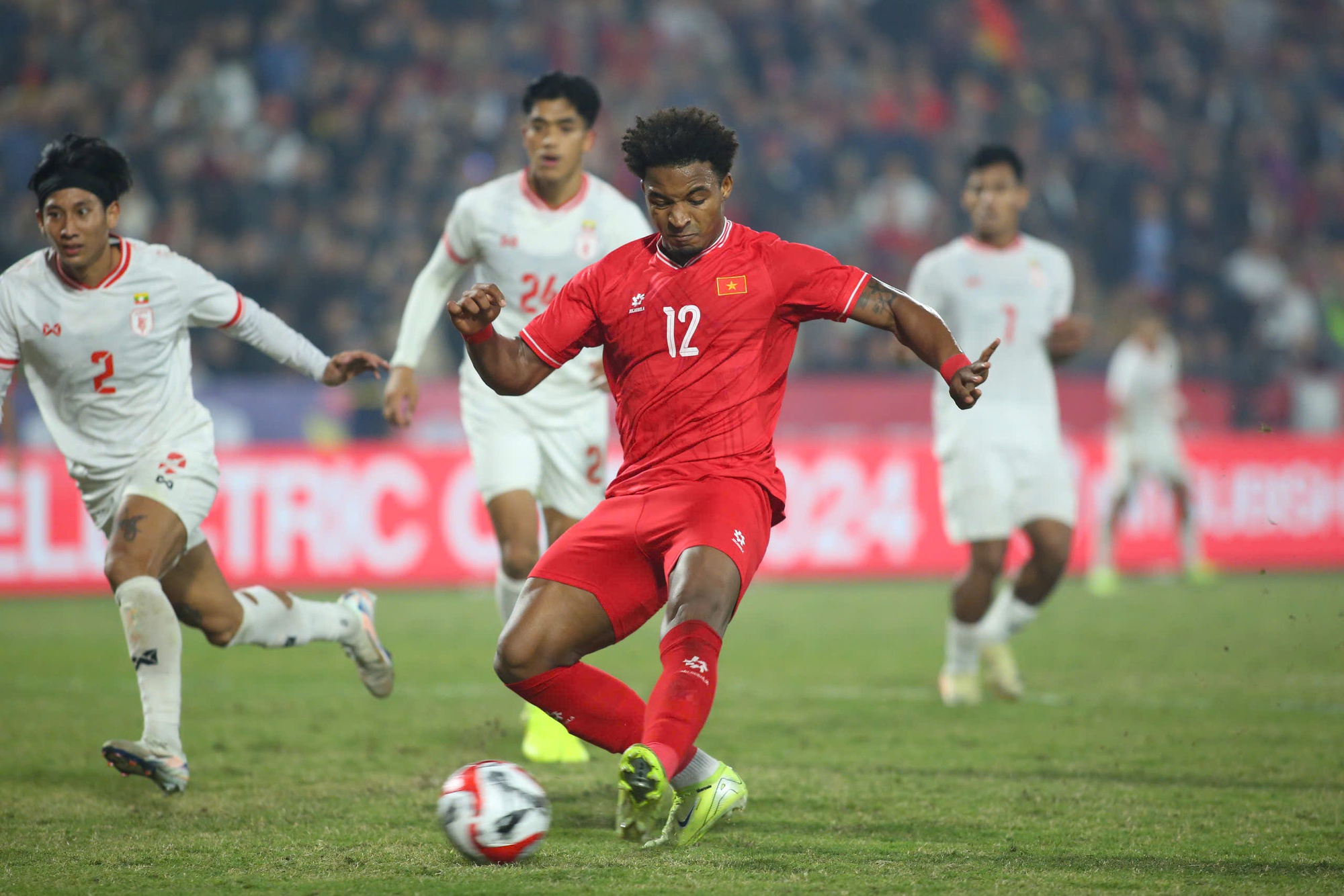 Xuân Son tuyên bố "đủ sức đá cả 90 phút với Lào", hé lộ câu nói gây xúc động của HLV Kim Sang-sik- Ảnh 2.