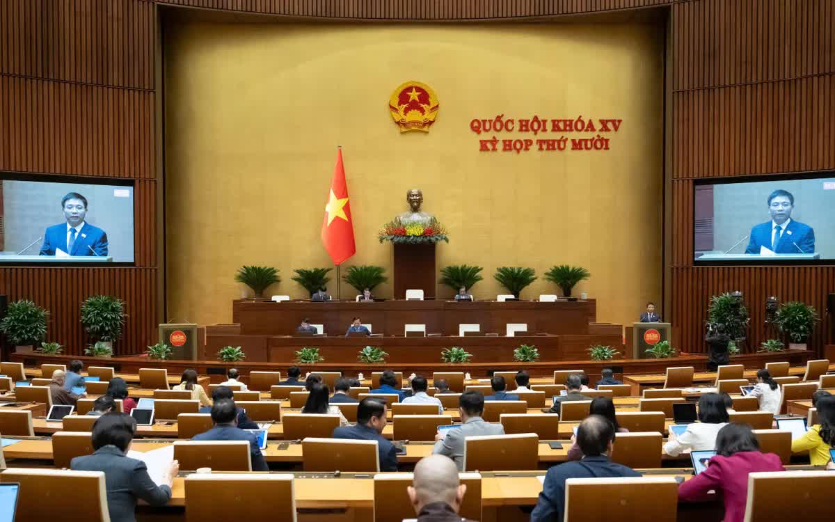 Ngày 12/11, Quốc hội thảo luận về dự án Luật sửa đổi, bổ sung một số điều của Luật Giá- Ảnh 1.