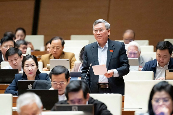 ĐBQH đề xuất cho phép phạm nhân lao động gửi tiền về phụ giúp gia đình- Ảnh 1.