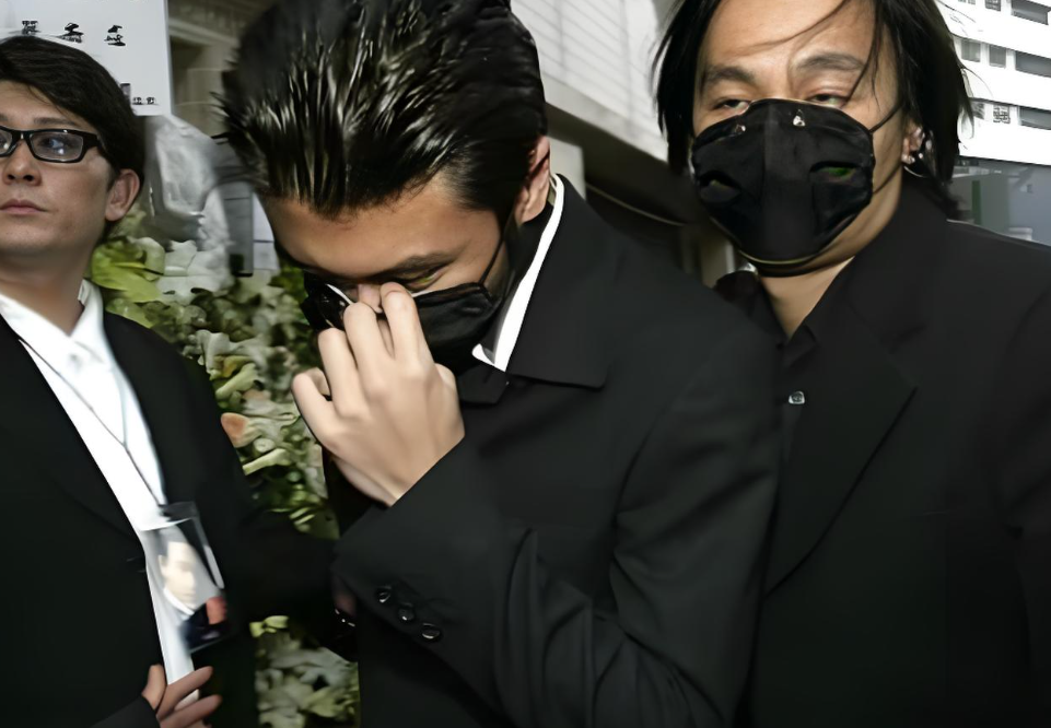 Ngày bố mất, tôi không về để tang để rồi giờ nghe một câu nói của con trai, tôi hối hận tột cùng- Ảnh 1.