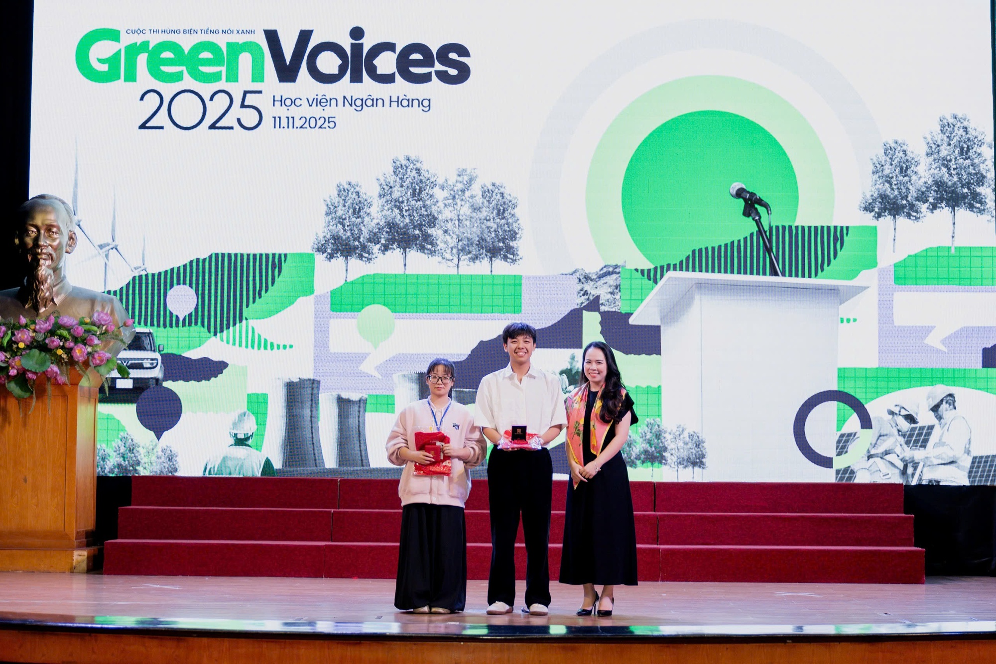 Đến Học viện Ngân hàng nghe sinh viên thi Green Voices: Thuyết phục người e ngại với xe điện bằng chi phí thấp, sử dụng an toàn- Ảnh 9.