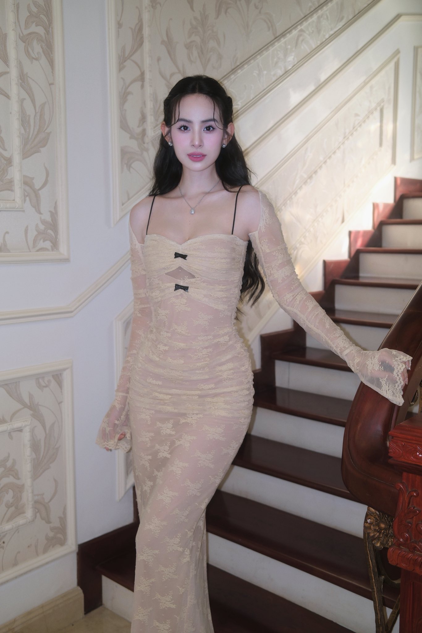 Bên trong biệt thự xa hoa Hương Liên sống trước khi về làm dâu cựu Chủ tịch tập đoàn- Ảnh 8. Bên trong biệt thự xa hoa Hương Liên sống trước khi về làm dâu cựu Chủ tịch tập đoàn- Ảnh 8.