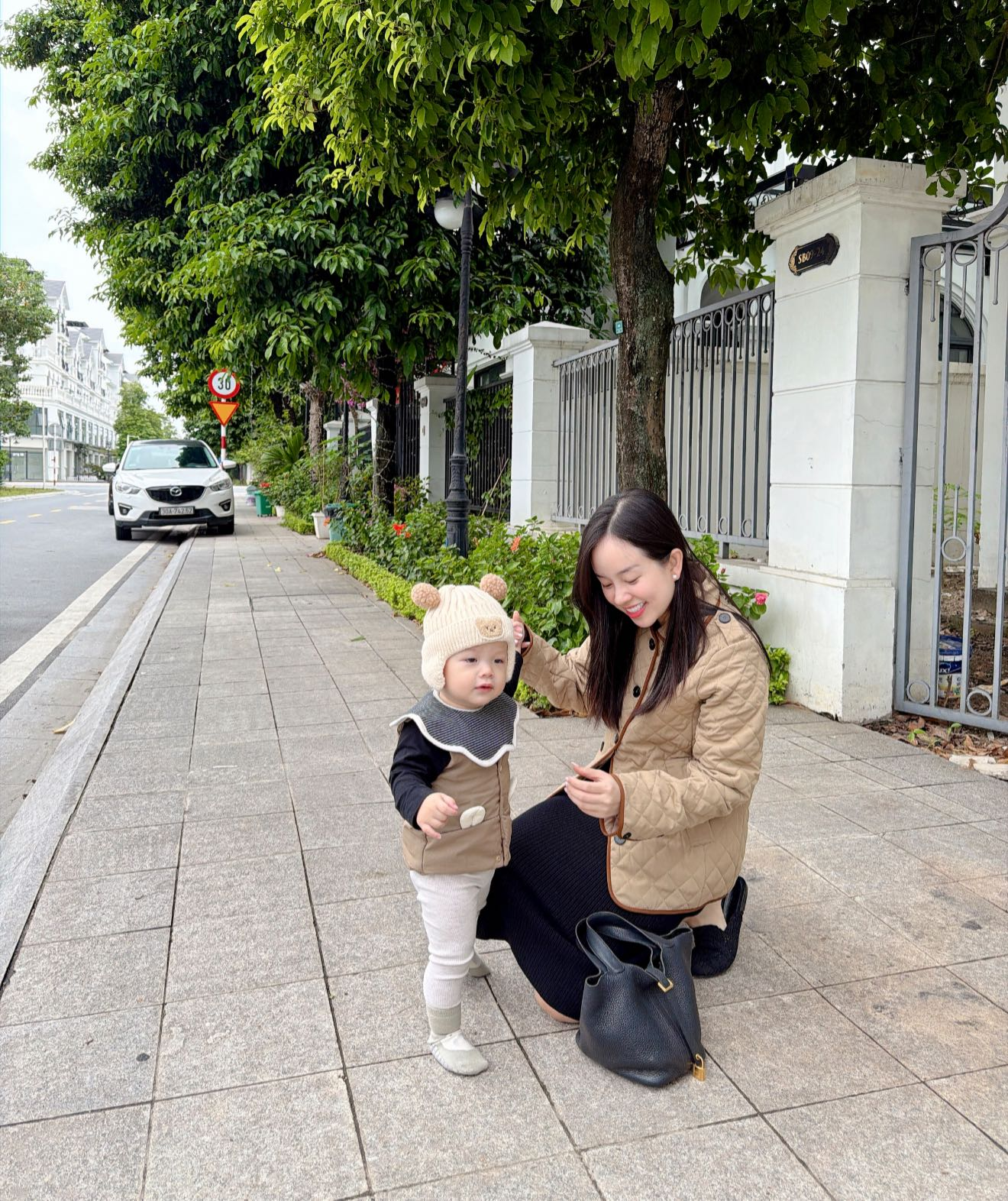 Hạnh phúc viên mãn: Hotmom Ly Kute khoe tin vui mang thai bé thứ 3- Ảnh 1. Hạnh phúc viên mãn: Hotmom Ly Kute khoe tin vui mang thai bé thứ 3- Ảnh 1.