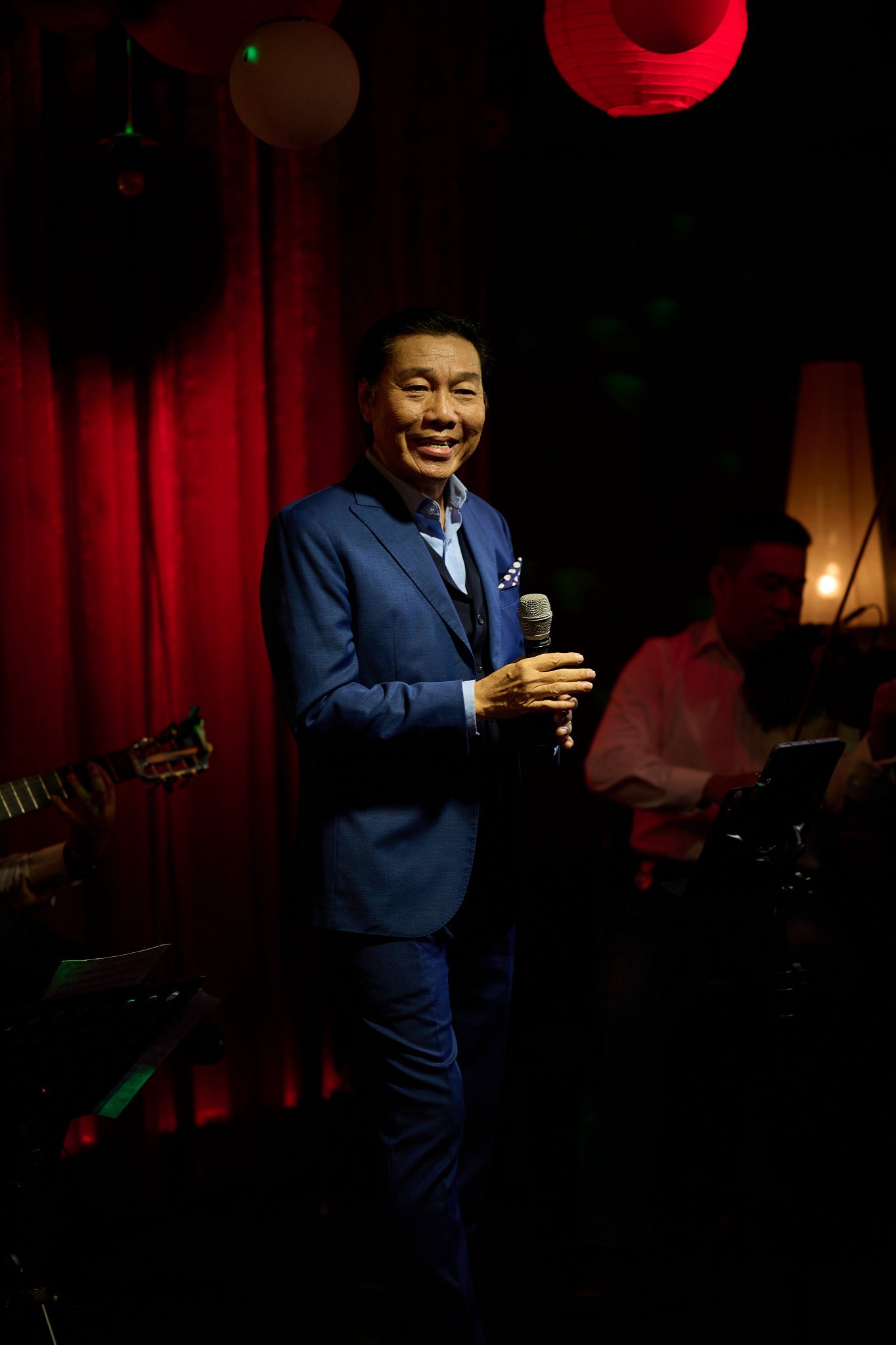 Huỳnh Kiến An: “Trên đường về, tôi khóc vì sự tủi nhục, ê chề. Đêm đó, tôi quyết định không đi hát nữa”- Ảnh 1. Huỳnh Kiến An: “Trên đường về, tôi khóc vì sự tủi nhục, ê chề. Đêm đó, tôi quyết định không đi hát nữa”- Ảnh 1.