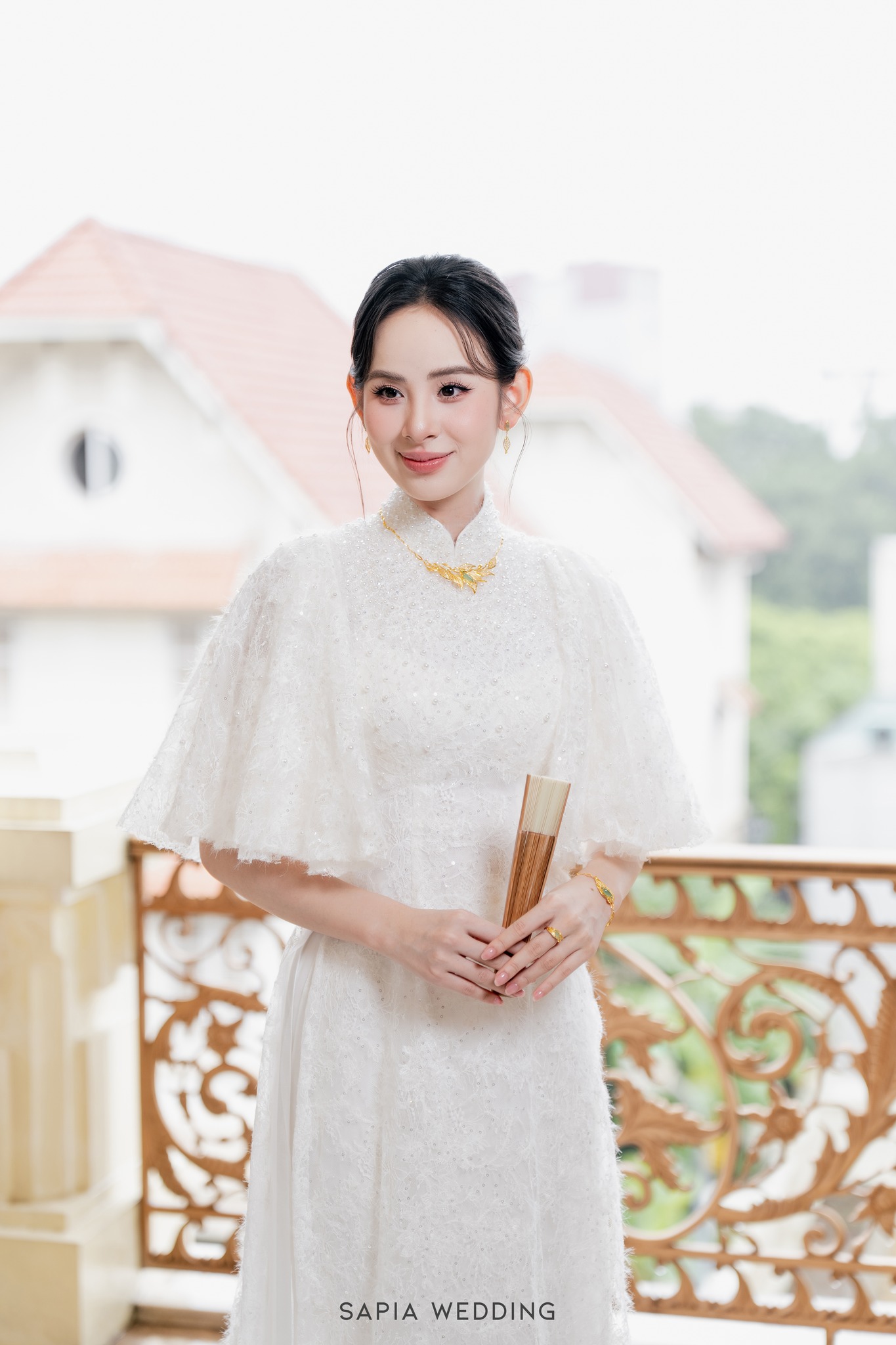 Chân dung thiếu gia Việt cưới mỹ nhân có "nụ cười triệu view" hot nhất hôm nay- Ảnh 1. Chân dung thiếu gia Việt cưới mỹ nhân có "nụ cười triệu view" hot nhất hôm nay- Ảnh 1.