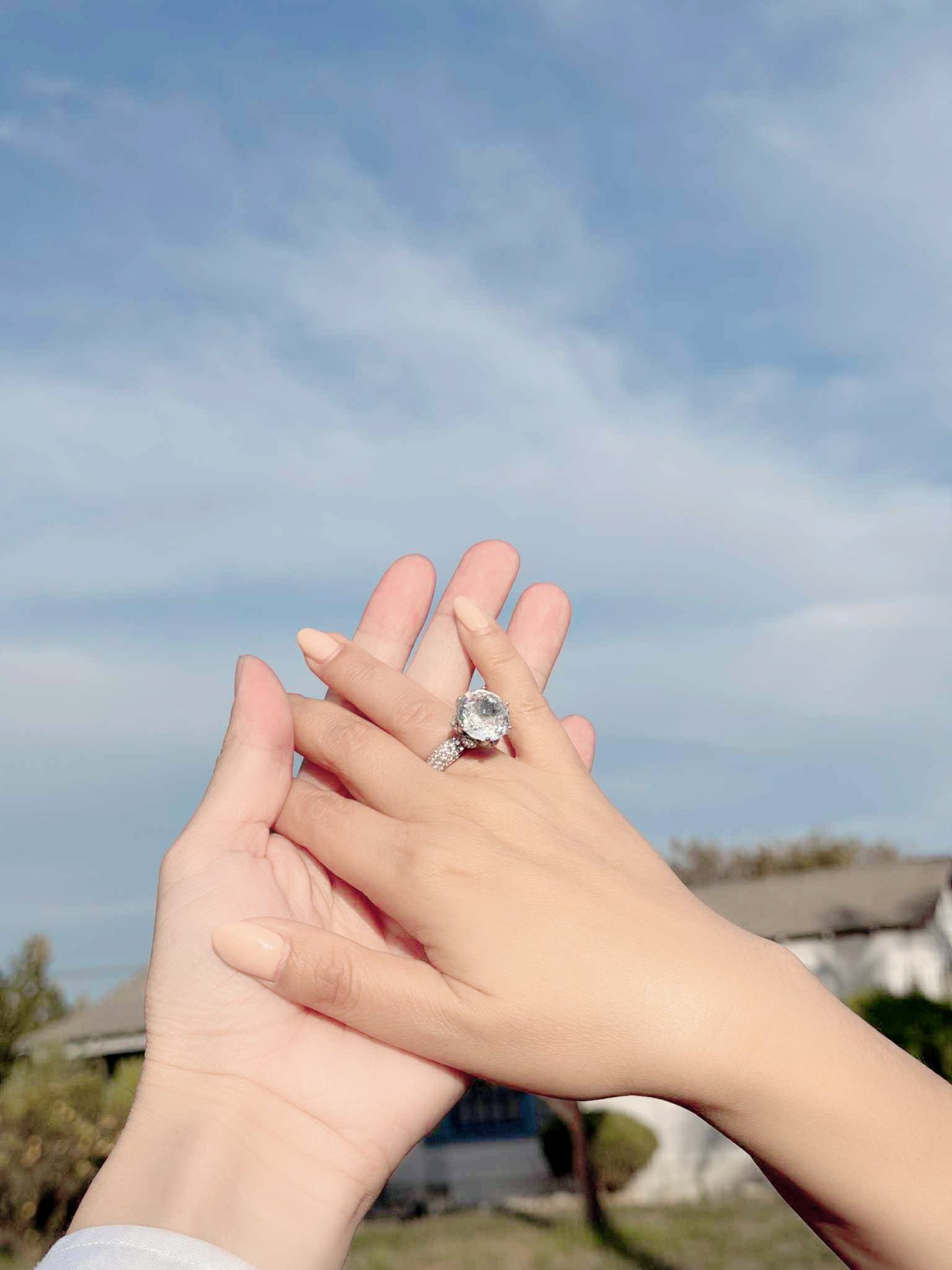 Danh hài Thúy Nga cưới chồng lần 2 ở tuổi 49?- Ảnh 4. Danh hài Thúy Nga cưới chồng lần 2 ở tuổi 49?- Ảnh 4.