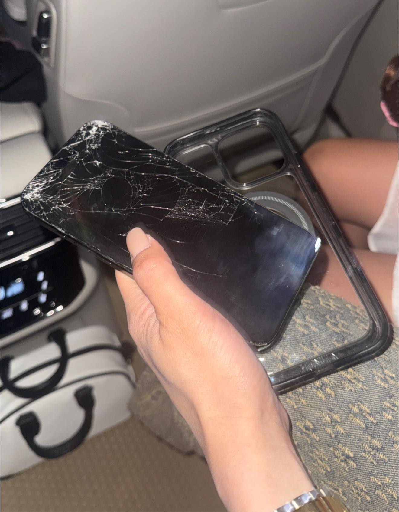 Diệp Lâm Anh đáp trả khi bị nói "cay cú" vì chồng cũ hẹn hò Á hậu- Ảnh 3.