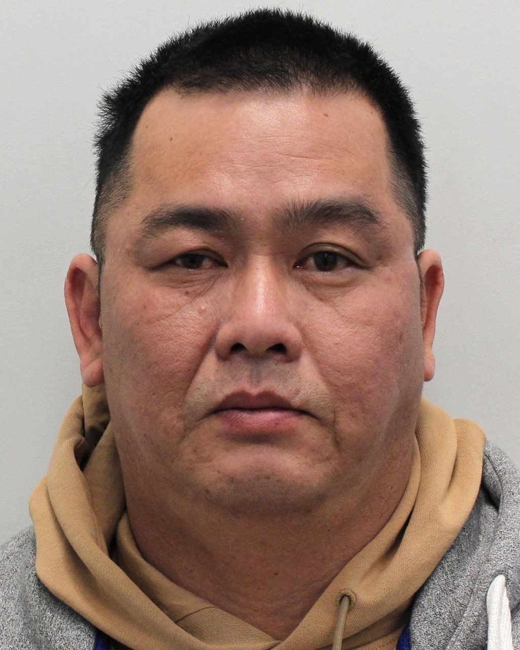 Lừa đảo 128.000 nhà đầu tư với số tiền 147.000 tỷ đồng, “bà trùm” sống cuộc đời xa hoa, tự xưng "nữ hoàng"- Ảnh 2. Lừa đảo 128.000 nhà đầu tư với số tiền 147.000 tỷ đồng, “bà trùm” sống cuộc đời xa hoa, tự xưng "nữ hoàng"- Ảnh 2.