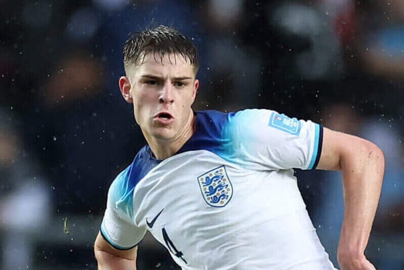 Alex Scott và sự thăng tiến vũ bão từ giải hạng 8 đến đội tuyển Anh- Ảnh 1.