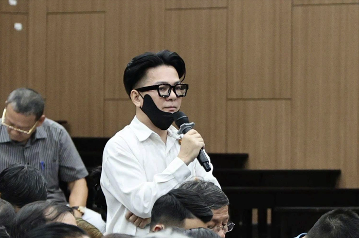 Vụ đánh bạc ở khách sạn Pullman: Ca sĩ Vũ Hà bị tuyên phạt 150 triệu đồng - Ảnh 1.