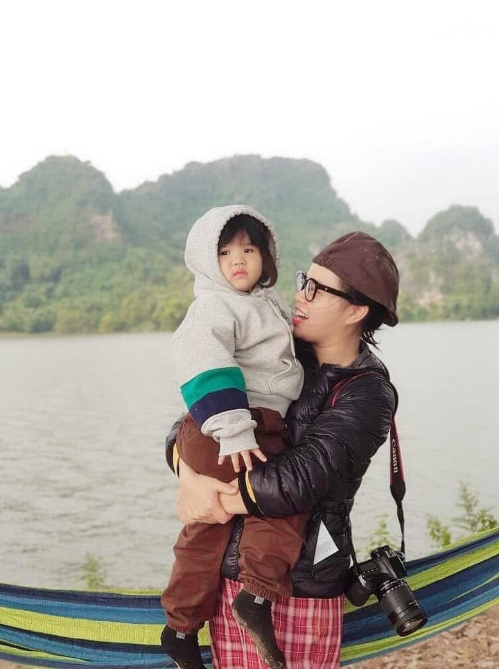 'C&ocirc; gi&aacute;o nh&iacute;' 7 tuổi mở lớp tiếng Anh tại nh&agrave;, phong th&aacute;i ai cũng trầm trồ- Ảnh 2.