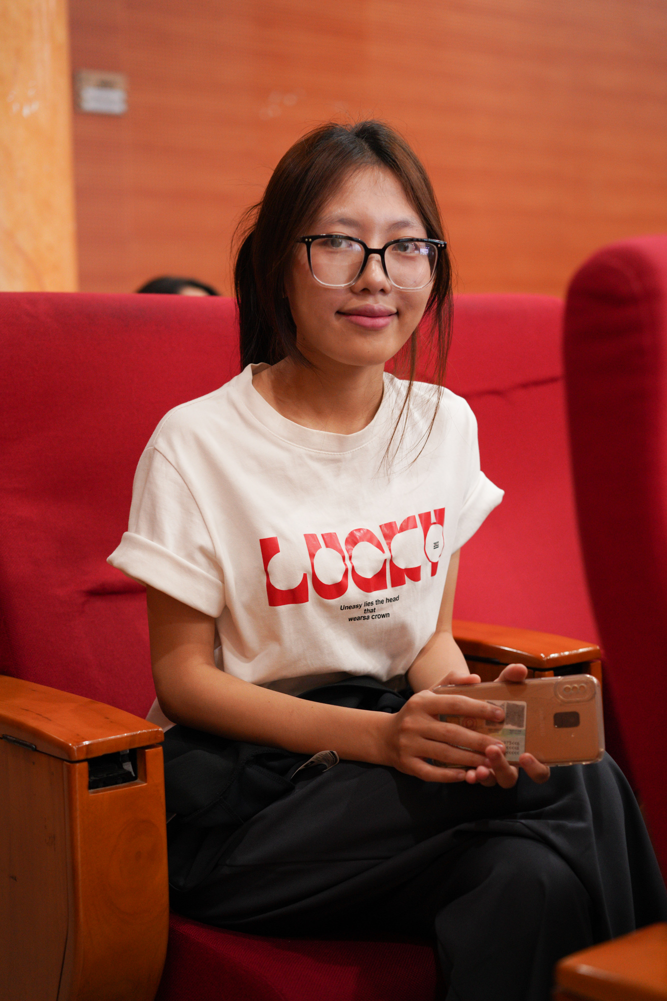 Màn hùng biện của sinh viên Học viện Ngân hàng phá tan định kiến “khó tìm được trạm sạc pin ở Việt Nam”- Ảnh 2. Màn hùng biện của sinh viên Học viện Ngân hàng phá tan định kiến “khó tìm được trạm sạc pin ở Việt Nam”- Ảnh 2.