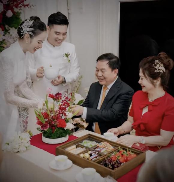 Chân dung thiếu gia Việt cưới mỹ nhân có "nụ cười triệu view" hot nhất hôm nay- Ảnh 9.