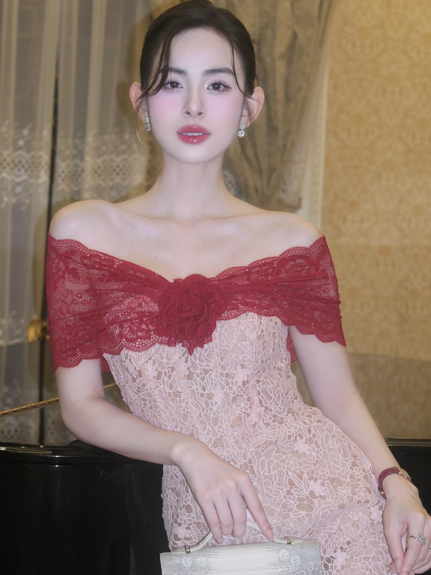 Bên trong biệt thự xa hoa Hương Liên sống trước khi về làm dâu cựu Chủ tịch tập đoàn- Ảnh 6. Bên trong biệt thự xa hoa Hương Liên sống trước khi về làm dâu cựu Chủ tịch tập đoàn- Ảnh 6.