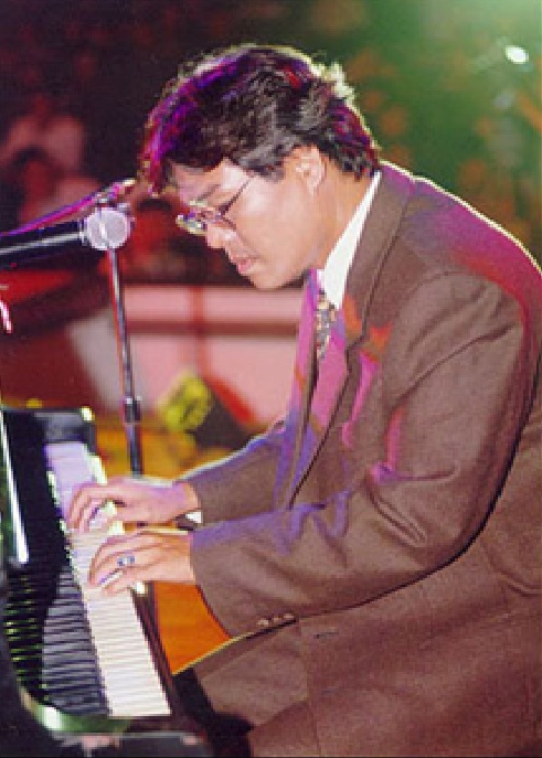 Ông hoàng nhạc nhẹ miền Bắc: Cuộc đời bi kịch, 57 tuổi ra đi trong đau đớn- Ảnh 7.