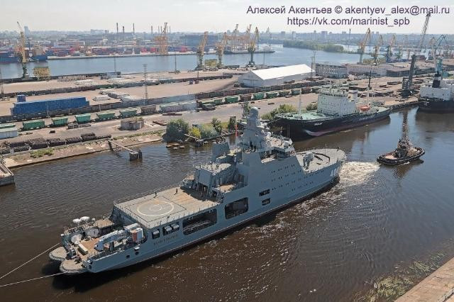 T&agrave;u tuần tra ph&aacute; băng Ivan Papanin khai hỏa ở Biển Barents- Ảnh 4.