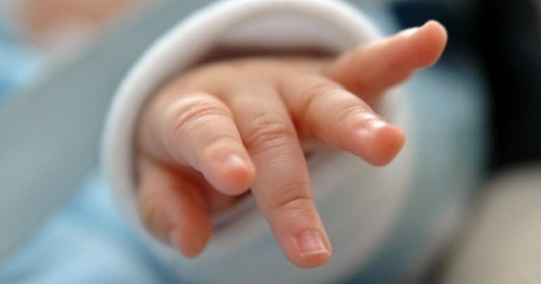 Bé trai sơ sinh tử vong tại bãi đất trống trong khu Ecolake- Ảnh 1.