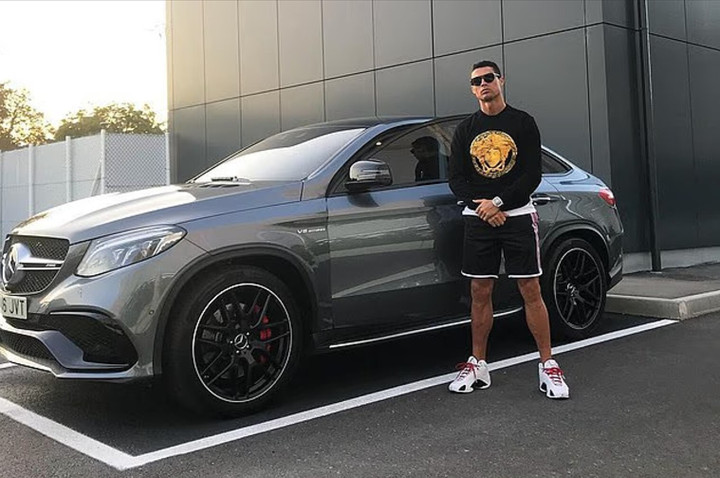 Bộ sưu tập siêu xe đồ sộ của Cristiano Ronaldo- Ảnh 7.
