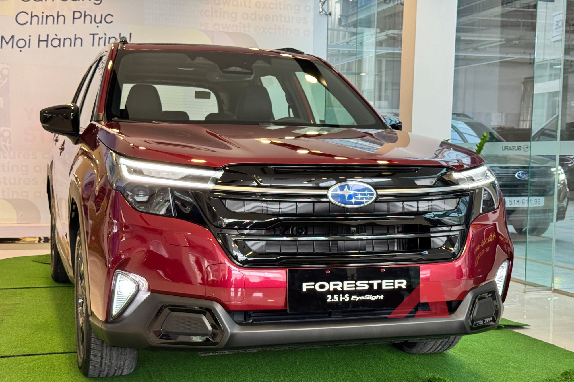 Chi tiết Subaru Forester 2025 vừa ra mắt Việt Nam: Nhập khẩu Nhật Bản, m&aacute;y xăng 2.5L mới, n&acirc;ng cấp ADAS, gi&aacute; kh&oacute; rẻ- Ảnh 3.