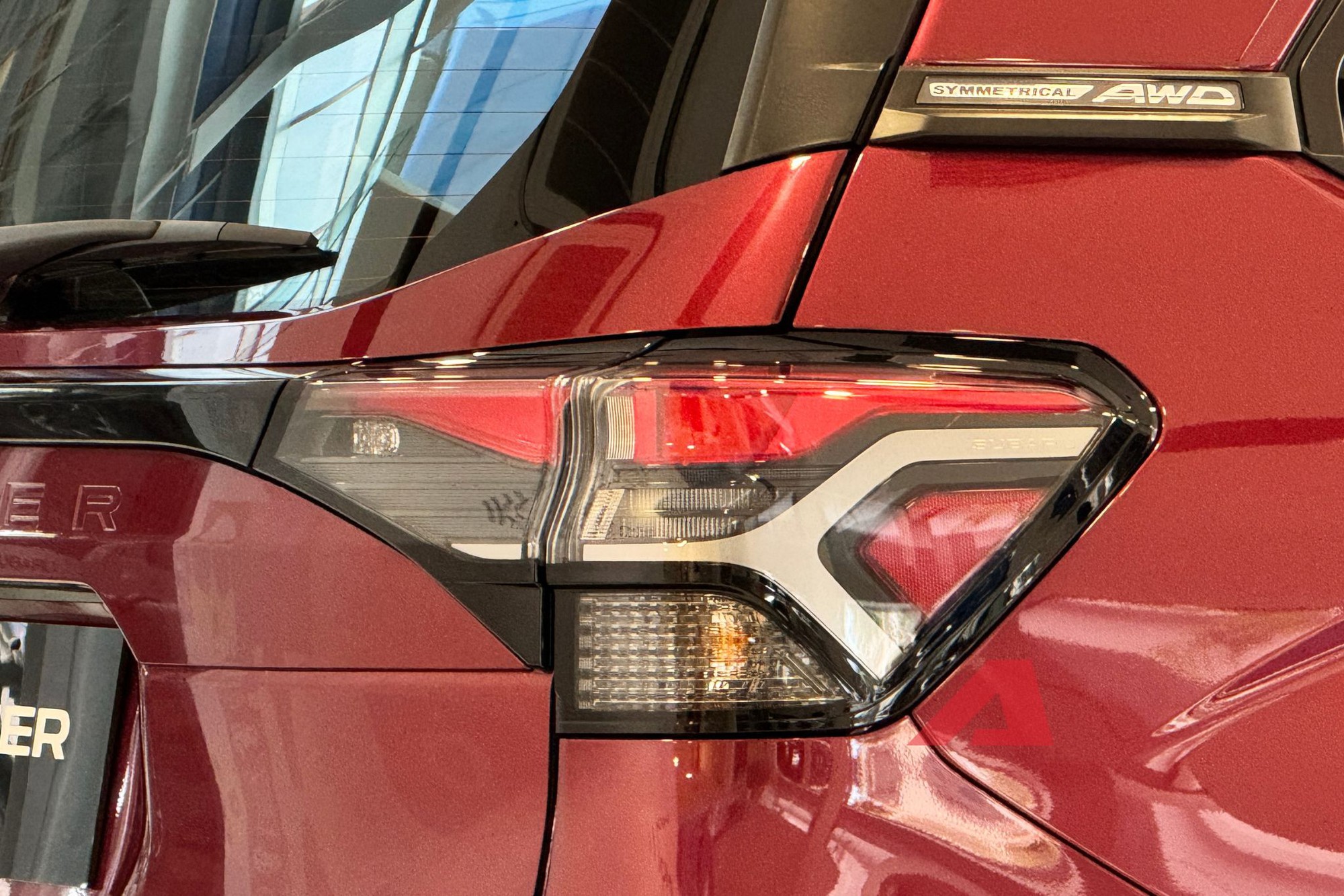 Chi tiết Subaru Forester 2025 vừa ra mắt Việt Nam: Nhập khẩu Nhật Bản, m&aacute;y xăng 2.5L mới, n&acirc;ng cấp ADAS, gi&aacute; kh&oacute; rẻ- Ảnh 5.