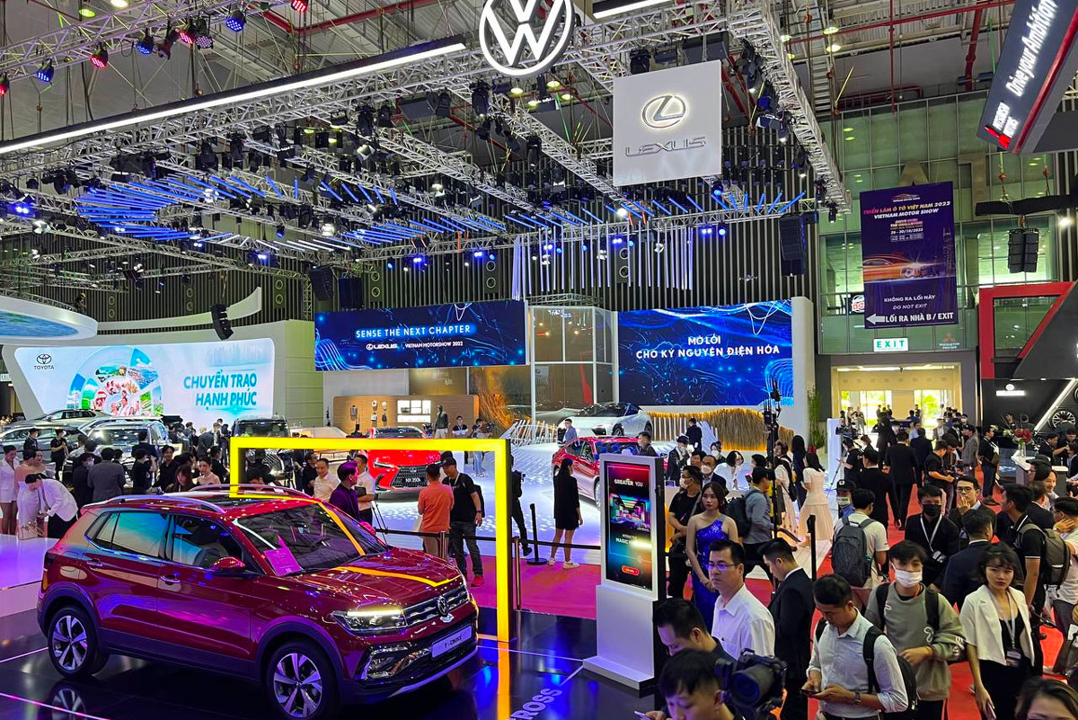 Hàng loạt xe 'quốc dân' giảm giá sâu, kích cầu dịp cuối năm- Ảnh 1.